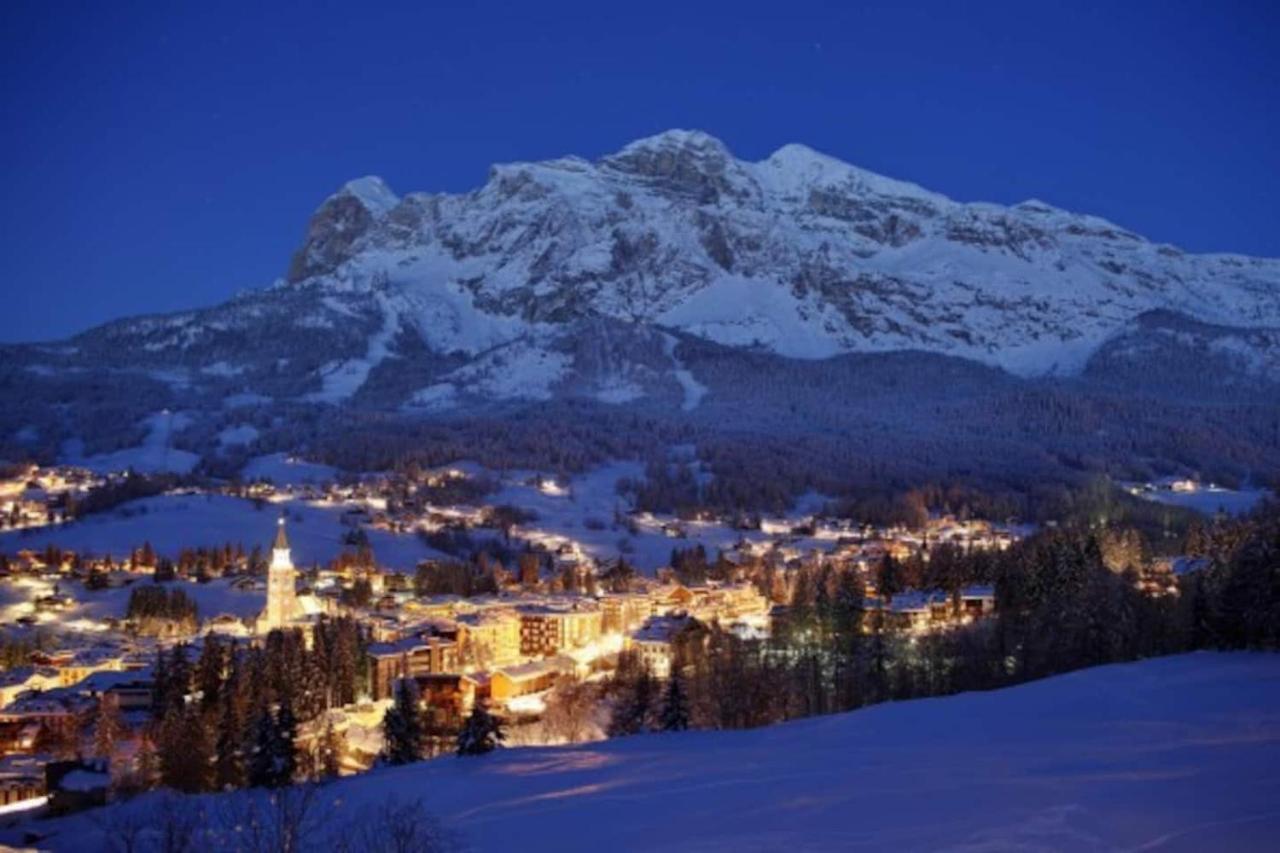 Luxury Panoramic 3Br Apt 2Min To Centre 5Min To Lifts Cortina dʼAmpezzo Exterior foto